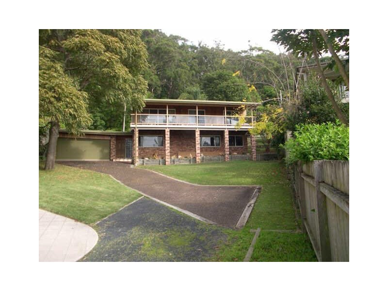 13 Koonora Av, Blackwall NSW 2256