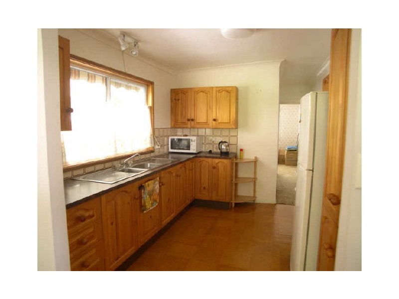 13 Koonora Av, Blackwall NSW 2256