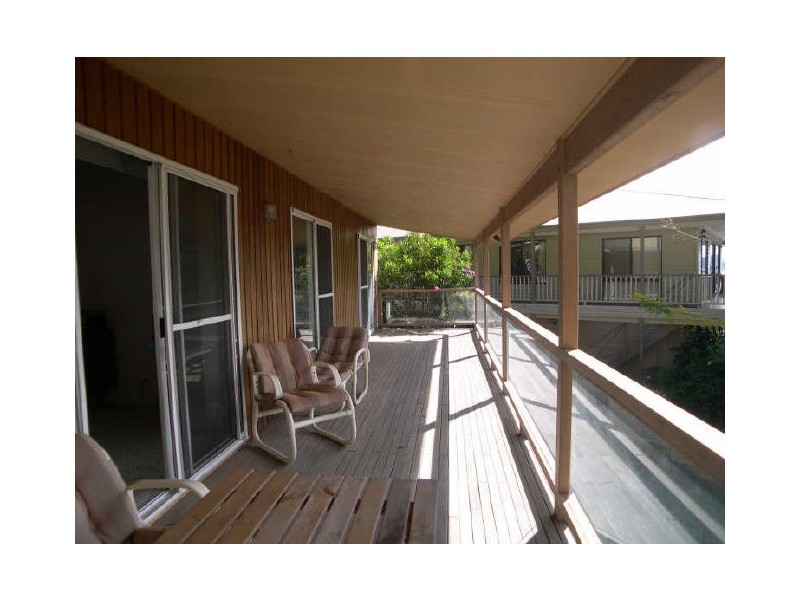 13 Koonora Av, Blackwall NSW 2256