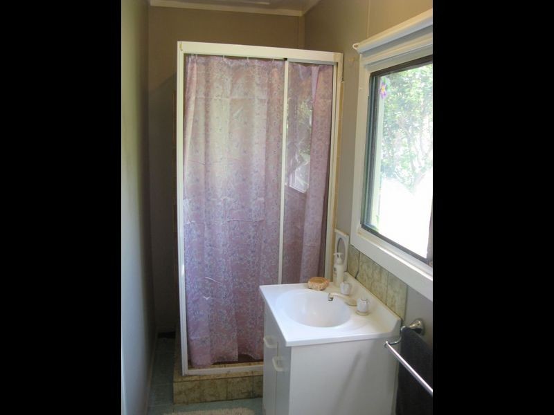 Cabin 147 Memorial Ave, Ettalong Beach NSW 2257