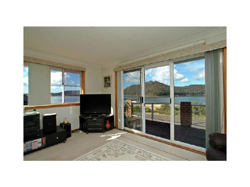 111 The Esplanade, Ettalong Beach NSW 2257