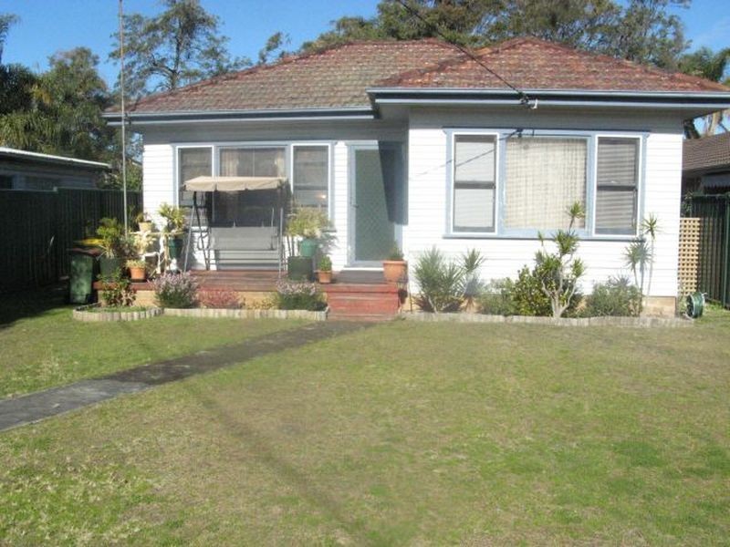 24 Australia Ave, Umina Beach NSW 2257