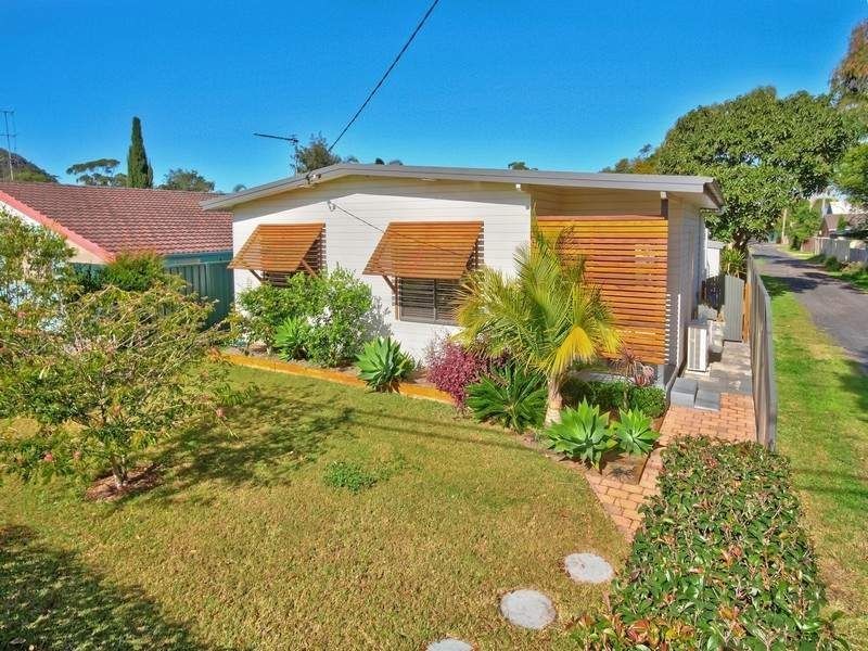 34 Waterloo Ave, Woy Woy NSW 2256
