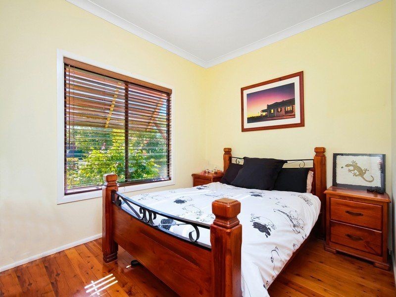 34 Waterloo Ave, Woy Woy NSW 2256