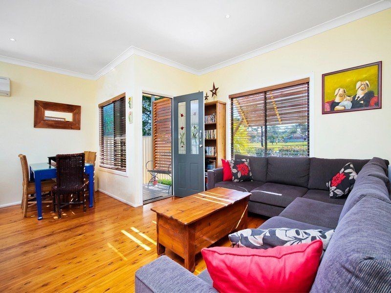 34 Waterloo Ave, Woy Woy NSW 2256