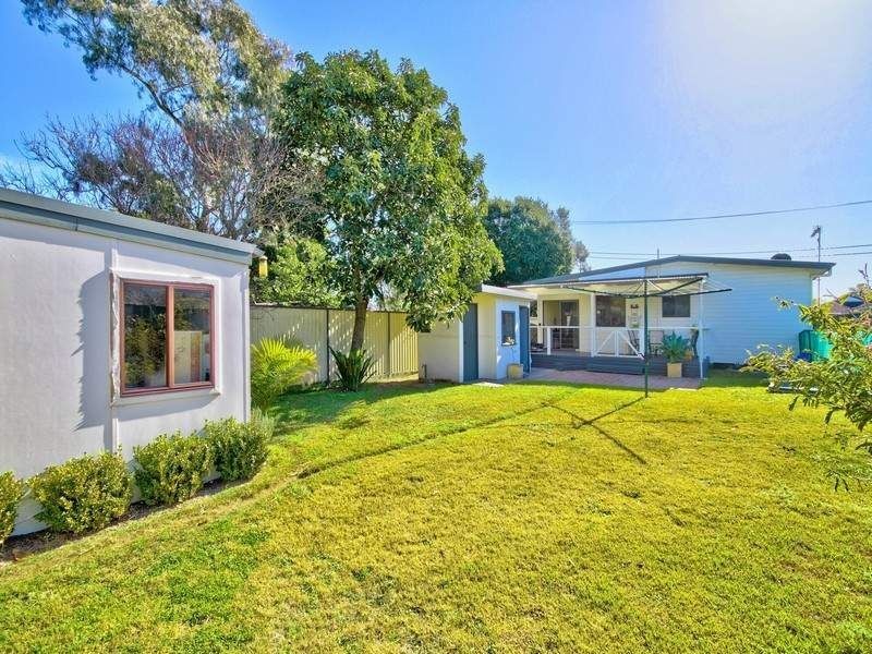 34 Waterloo Ave, Woy Woy NSW 2256