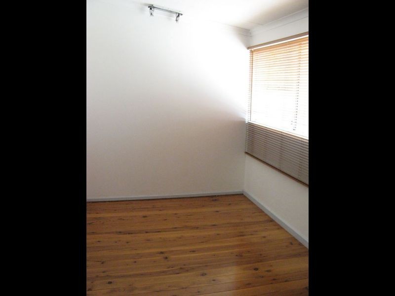 15 Waterloo Ave, Woy Woy NSW 2256