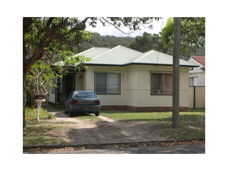 45 Karingi Ave, Ettalong Beach NSW 2257
