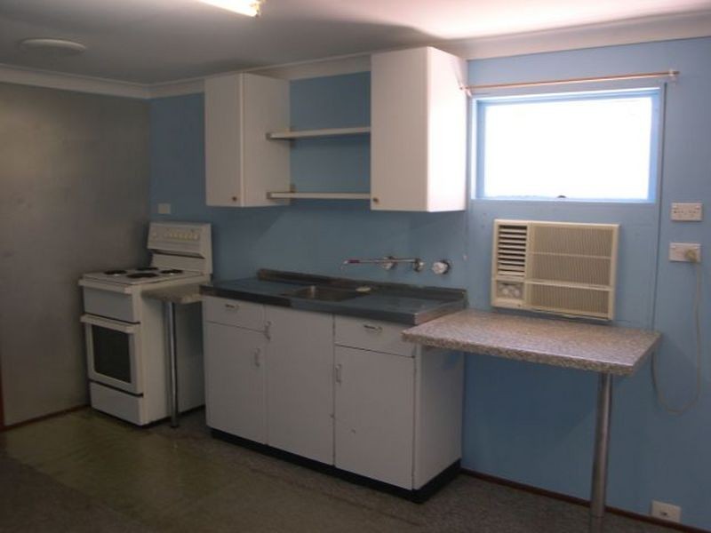 Cabin 11 Murray Street, Booker Bay NSW 2257