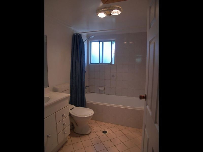 Cabin 11 Murray Street, Booker Bay NSW 2257