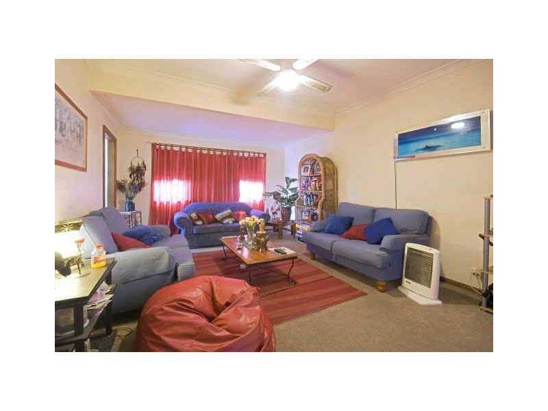 58 Barrenjoey Rd, Ettalong Beach NSW 2257