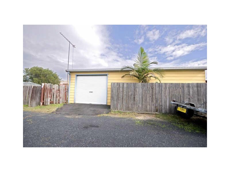 58 Barrenjoey Rd, Ettalong Beach NSW 2257