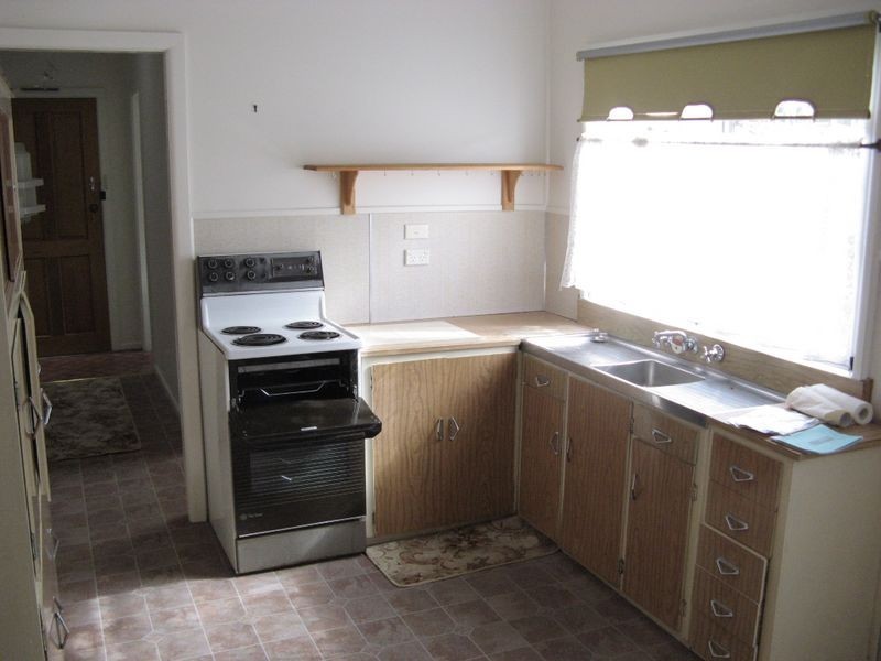 151 Trafalgar Ave, Umina Beach NSW 2257