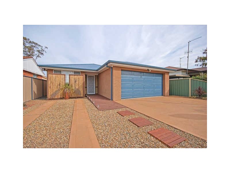 18 Nelson St, Umina Beach NSW 2257