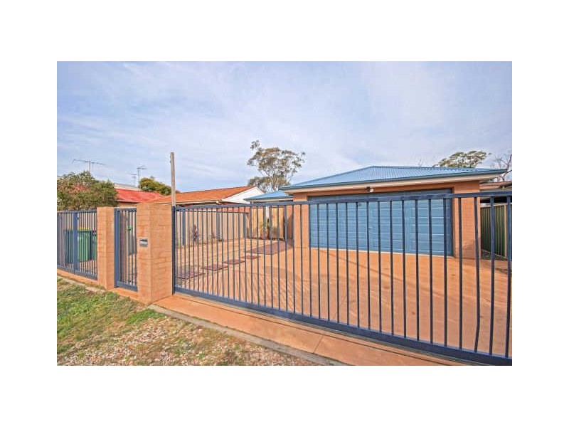 18 Nelson St, Umina Beach NSW 2257