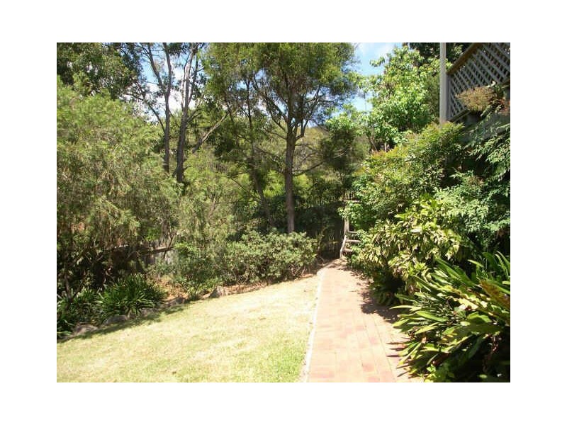 120 Greenhaven Dr, Umina Beach NSW 2257