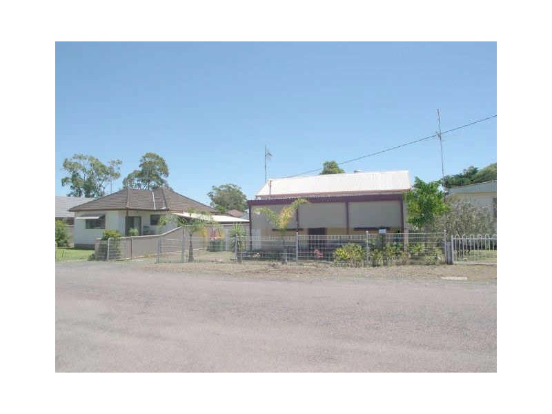 107 Karingi Ave, Ettalong Beach NSW 2257