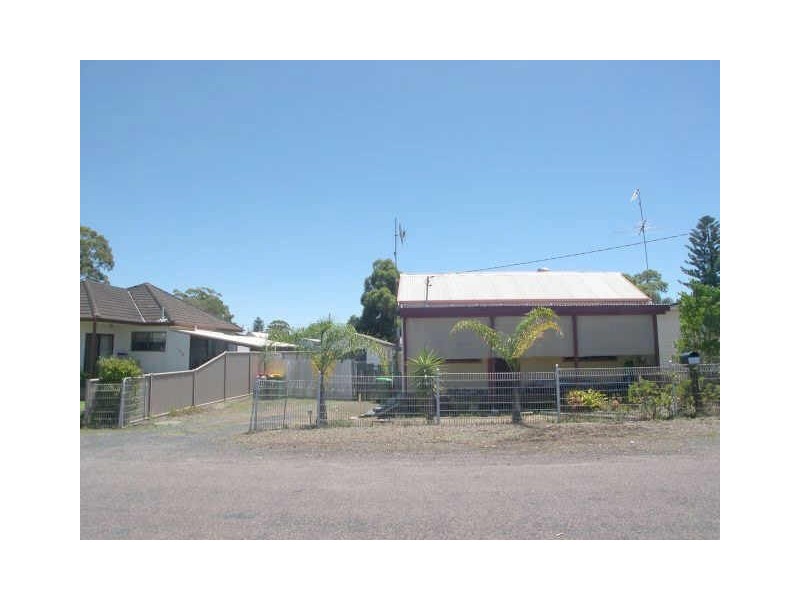 107 Karingi Ave, Ettalong Beach NSW 2257