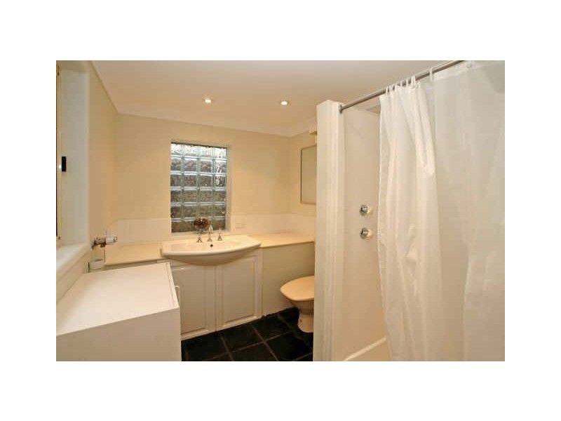 5 Nerium Pl, Umina Beach NSW 2257