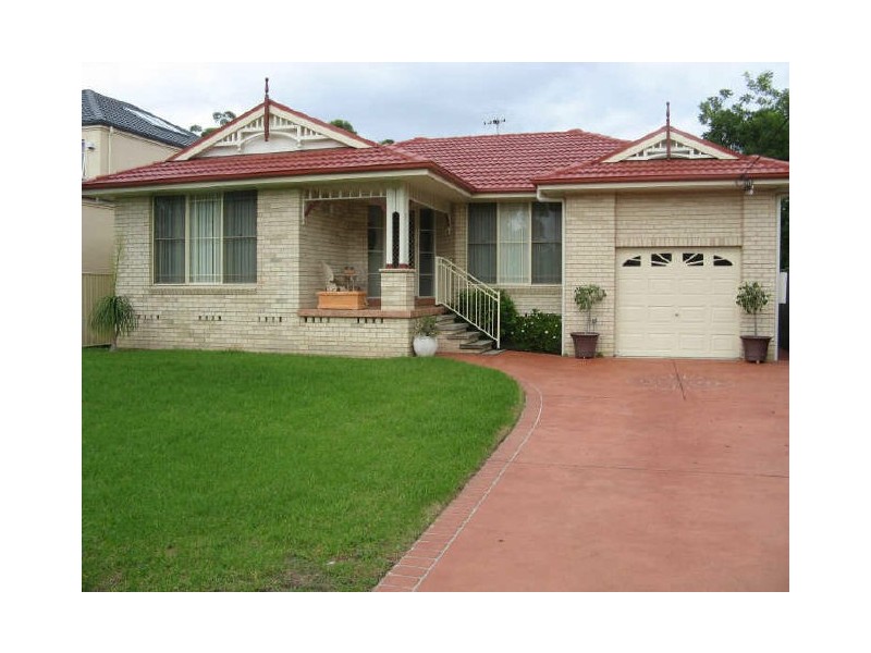 6 Kendall Rd, Empire Bay NSW 2257