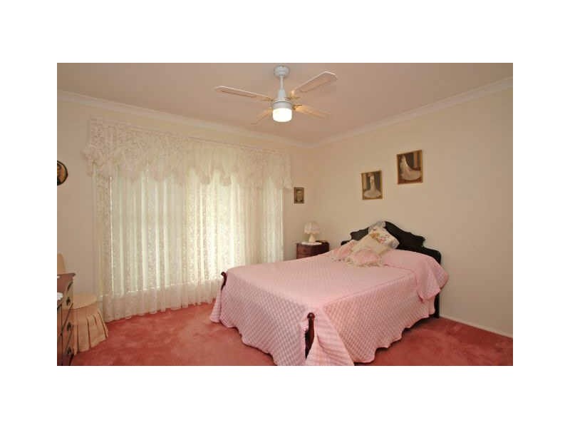 6 Kendall Rd, Empire Bay NSW 2257