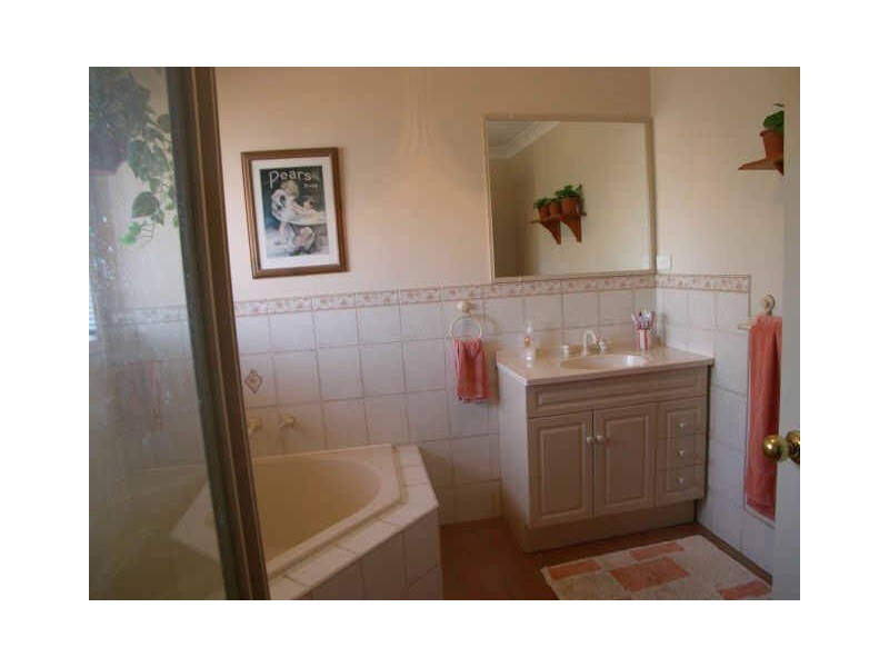 62 Sydney Ave, Umina Beach NSW 2257