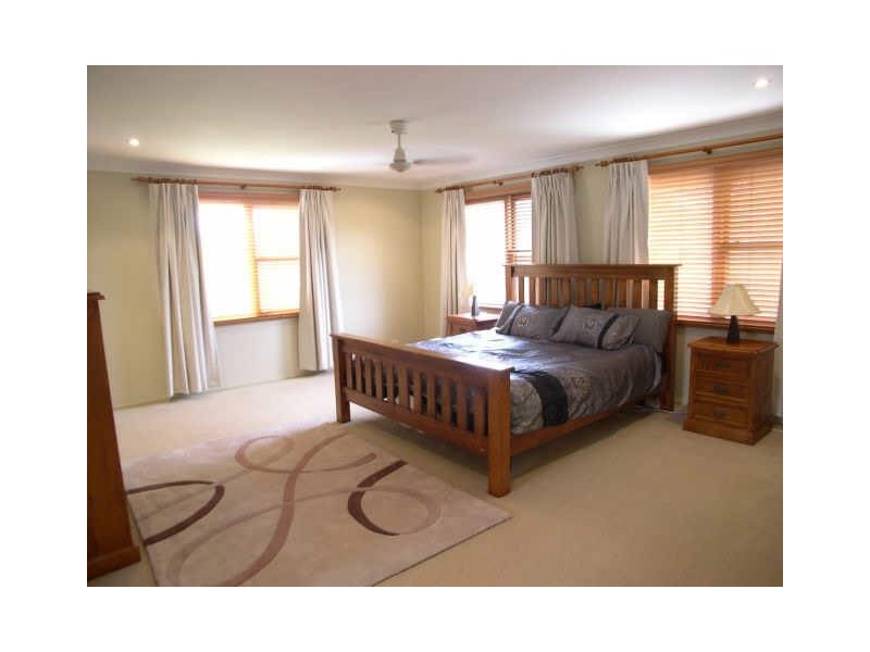 96 Trafalgar Ave, Woy Woy NSW 2256