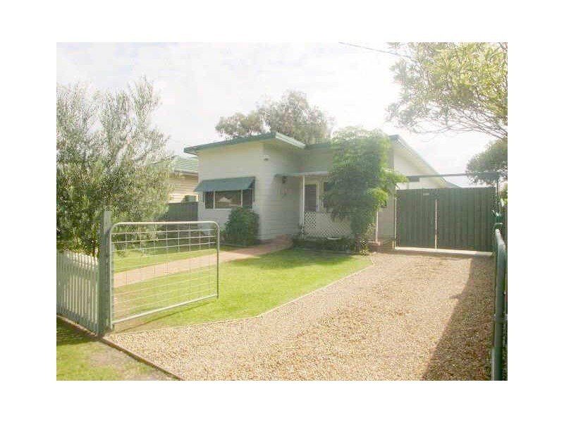 85 Albion St, Umina Beach NSW 2257