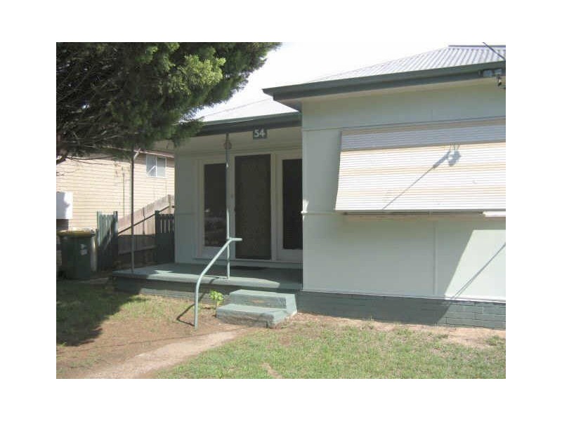 54 Oxford St, Umina Beach NSW 2257