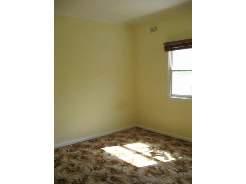 54 Oxford St, Umina Beach NSW 2257