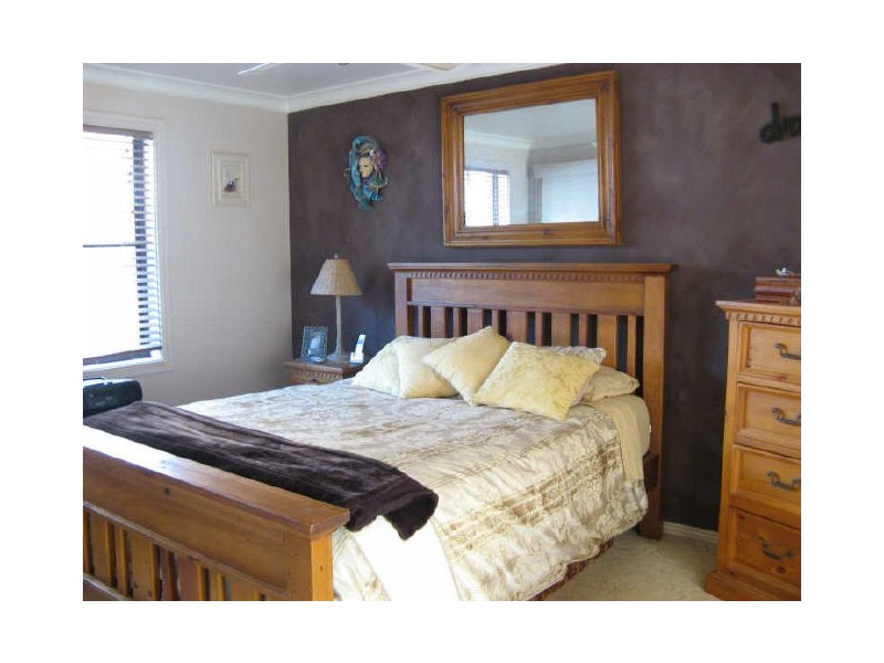 6 Fleet St, Umina Beach NSW 2257