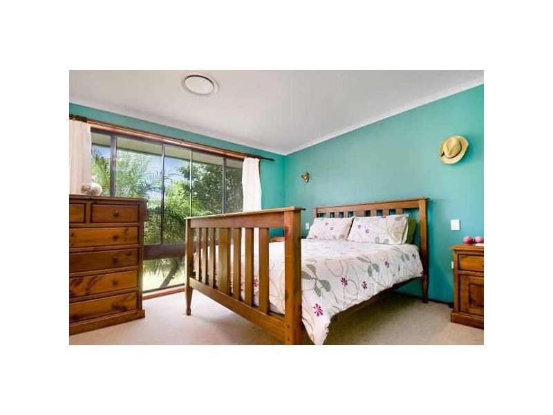 11 Echuca Rd, Empire Bay NSW 2257