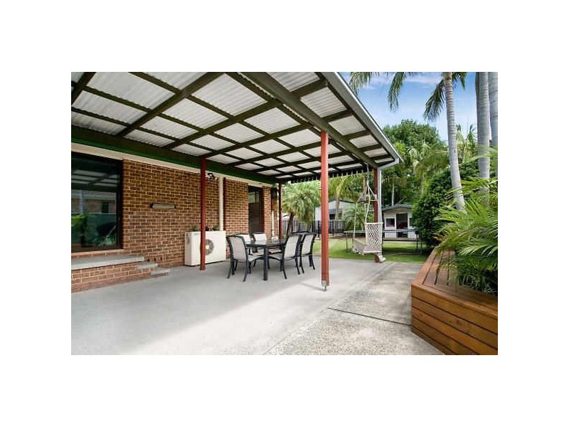 11 Echuca Rd, Empire Bay NSW 2257