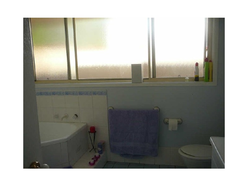 10 Banksia St, Ettalong Beach NSW 2257
