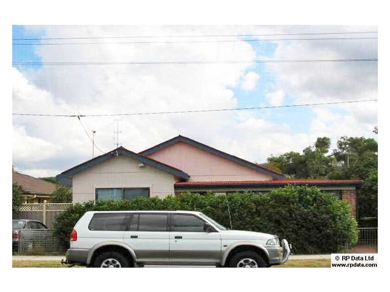 17 South Street, Umina Beach NSW 2257