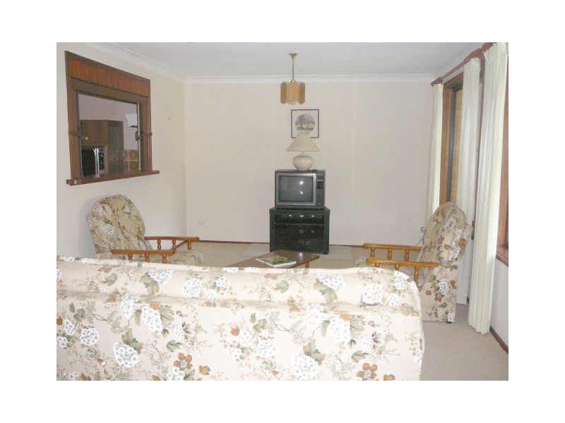 92 Brisbane Ave, Umina Beach NSW 2257