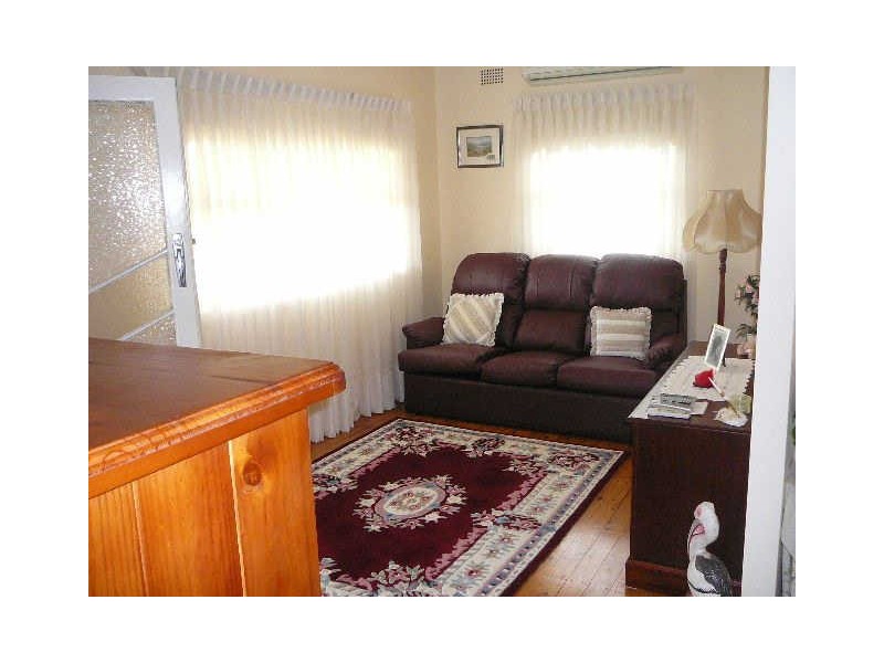 41 Melbourne Ave, Umina Beach NSW 2257