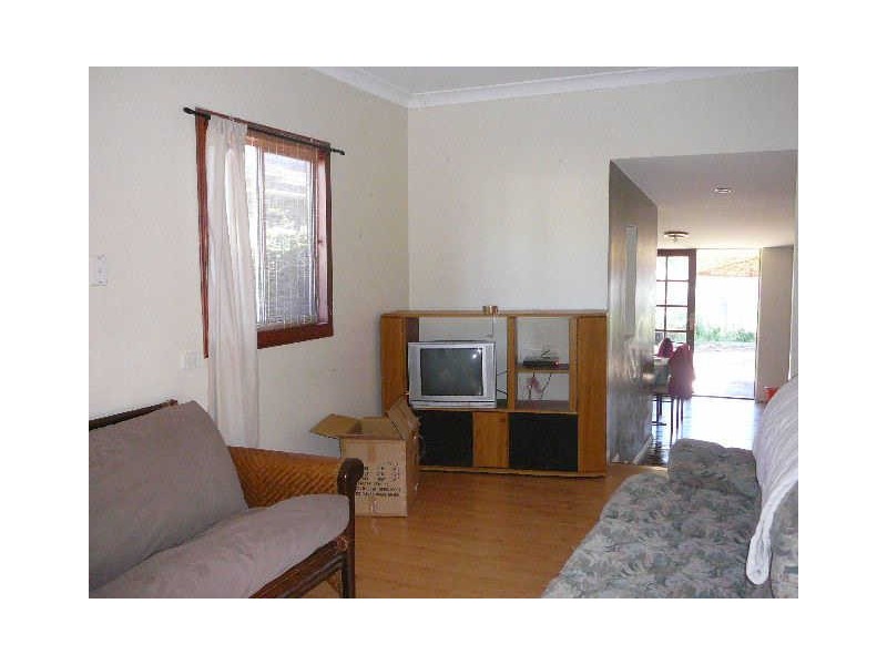 5 Gordon Rd, Empire Bay NSW 2257