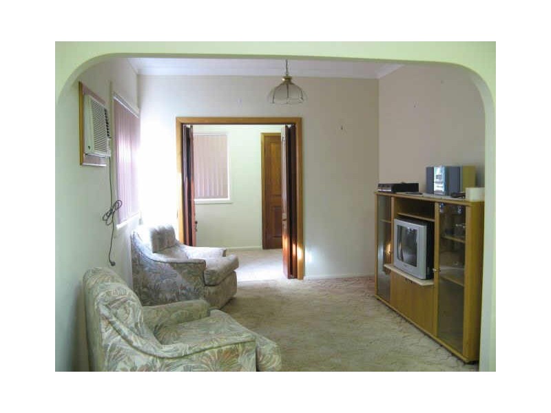15 Sylvania Rd, Umina Beach NSW 2257