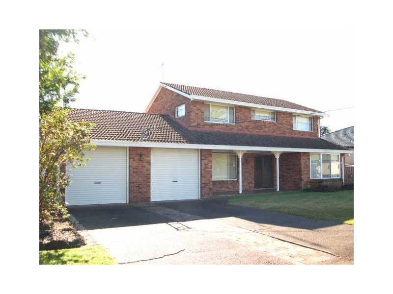 24 Rosewood Dr, Umina Beach NSW 2257