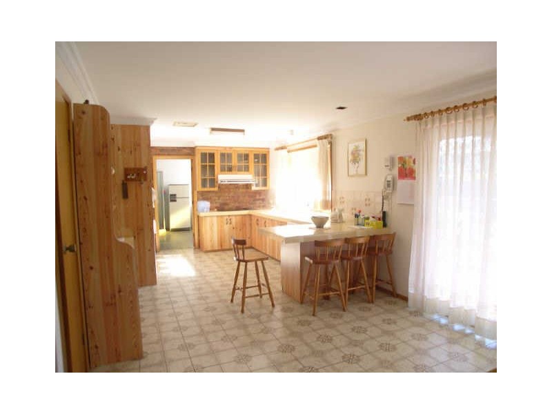 24 Rosewood Dr, Umina Beach NSW 2257