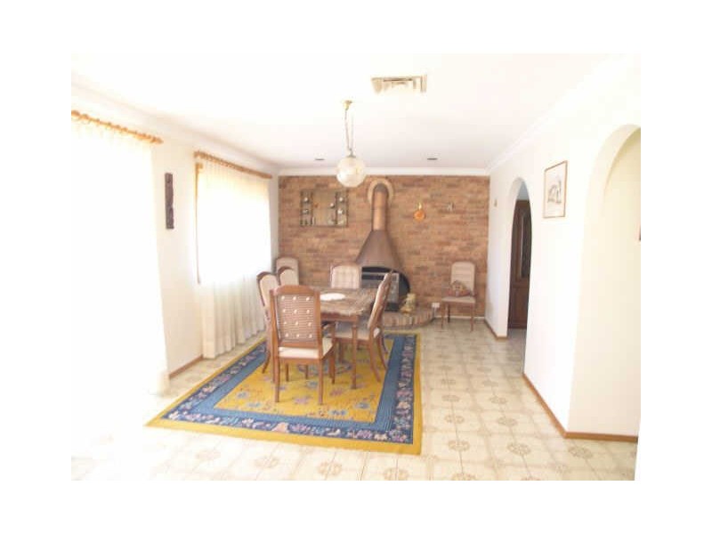 24 Rosewood Dr, Umina Beach NSW 2257