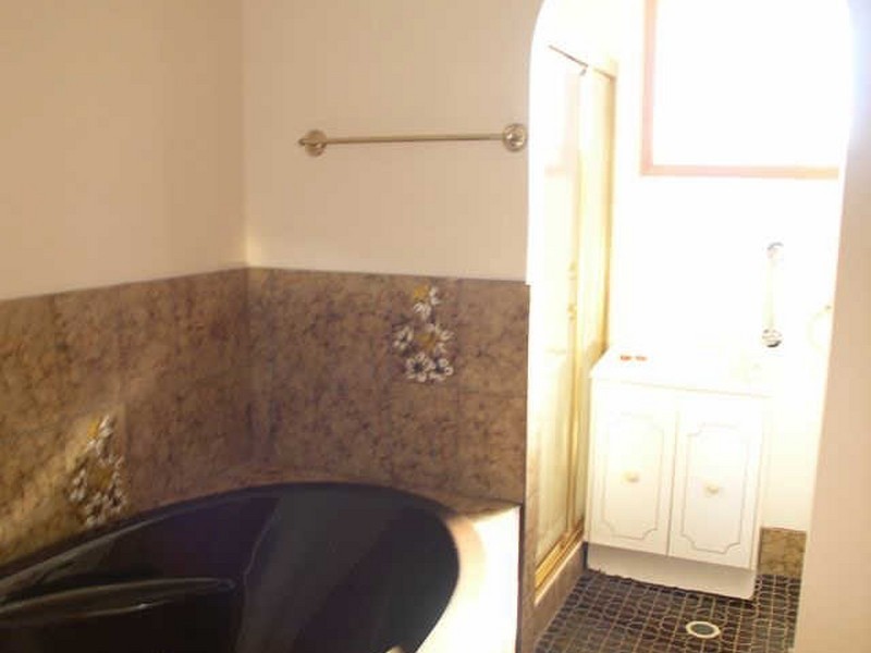 24 Rosewood Dr, Umina Beach NSW 2257