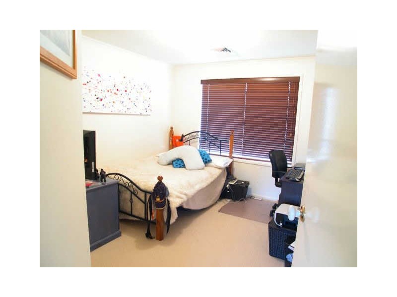 24 Janet Ave, Umina Beach NSW 2257