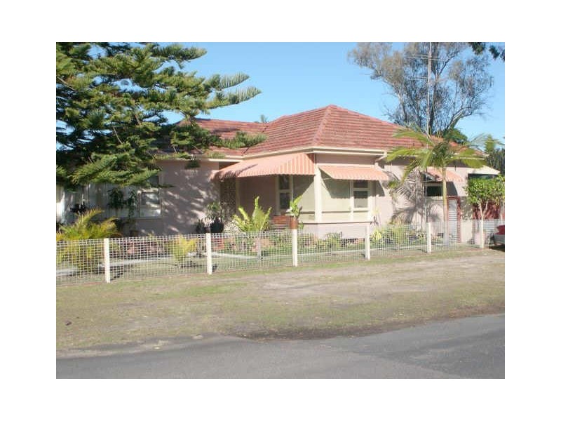 129 Trafalgar Ave, Umina Beach NSW 2257