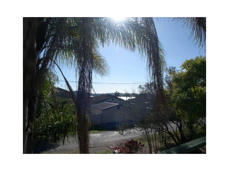 1 Oak Street, Blackwall NSW 2256