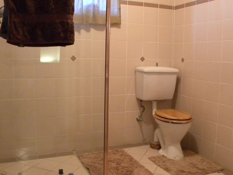 24 Greenfield Rd, Empire Bay NSW 2257