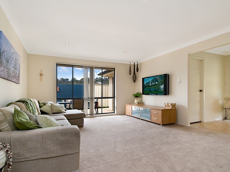 58 Cowper Rd, Umina Beach NSW 2257