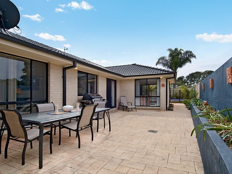 58 Cowper Rd, Umina Beach NSW 2257