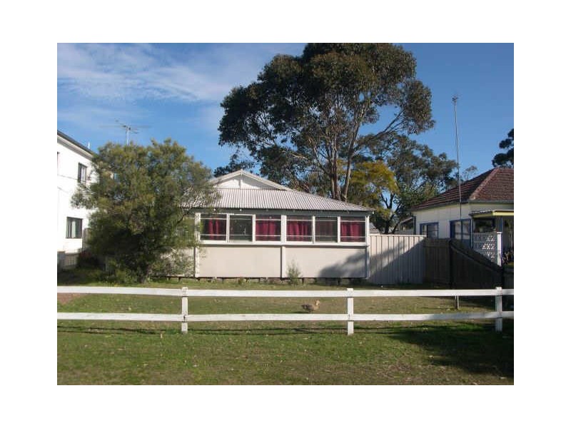 12 Ridge St, Ettalong Beach NSW 2257